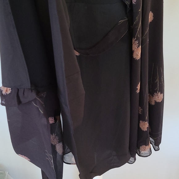MADEWELL Black & Pink Floral Georgette Sheer Wrap Midi Dress - Picture 11 of 14